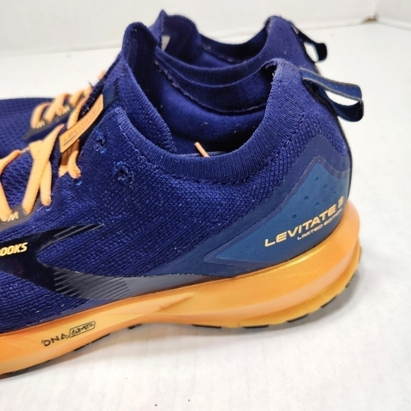 Women's Brooks Levitate 3  Majolical/Cantaloupe Running Sneakers Women Shoes 10M - Picture 8 of 10